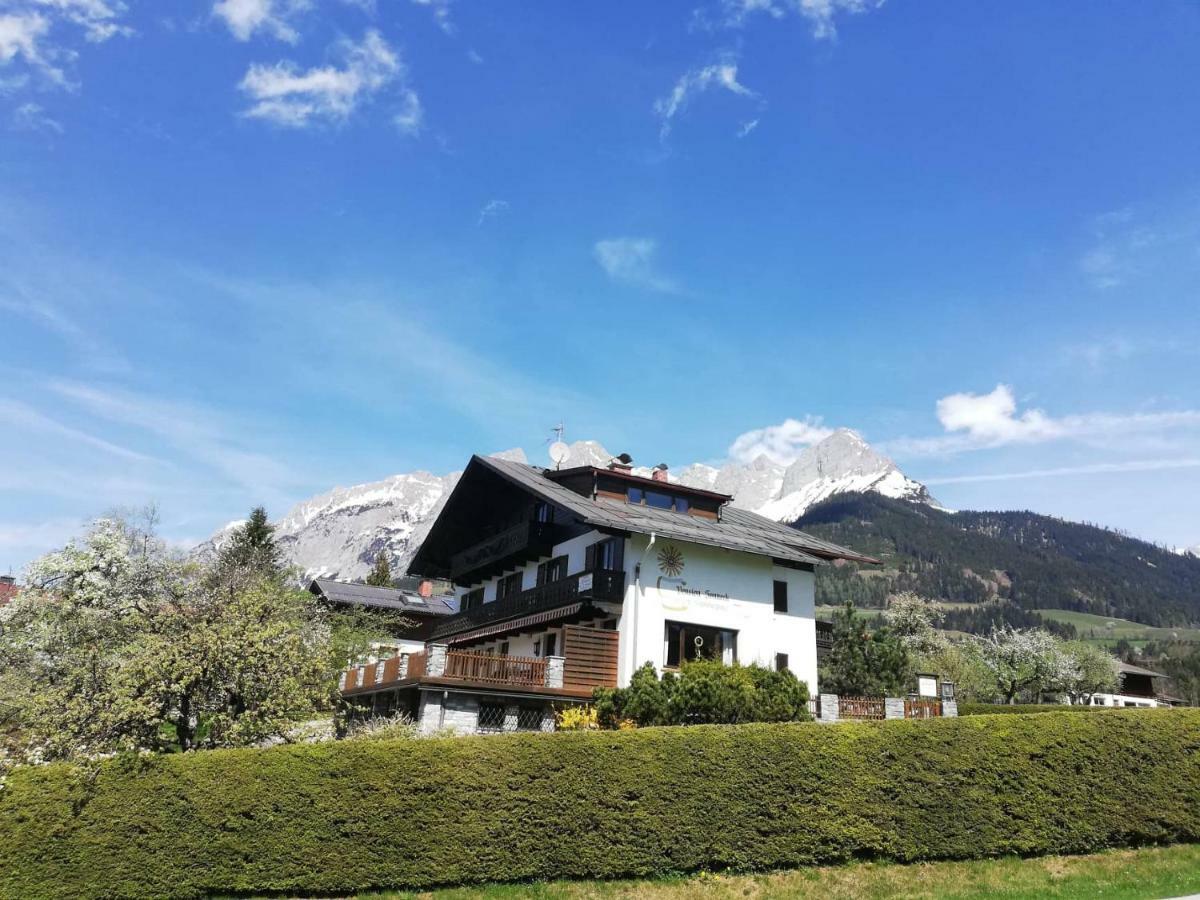 Sonneck Pension Pfarrwerfen Exterior photo